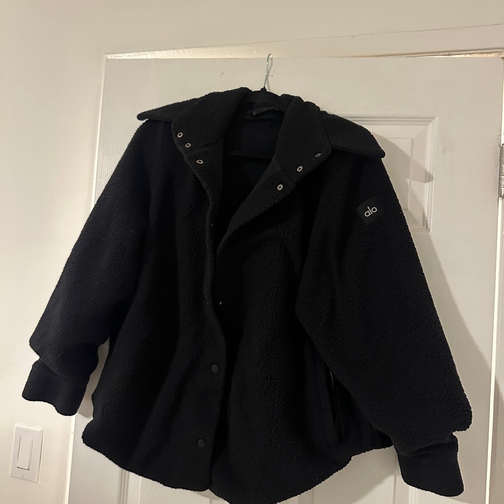 ALO Yoga Black Women's Puffer Jacket